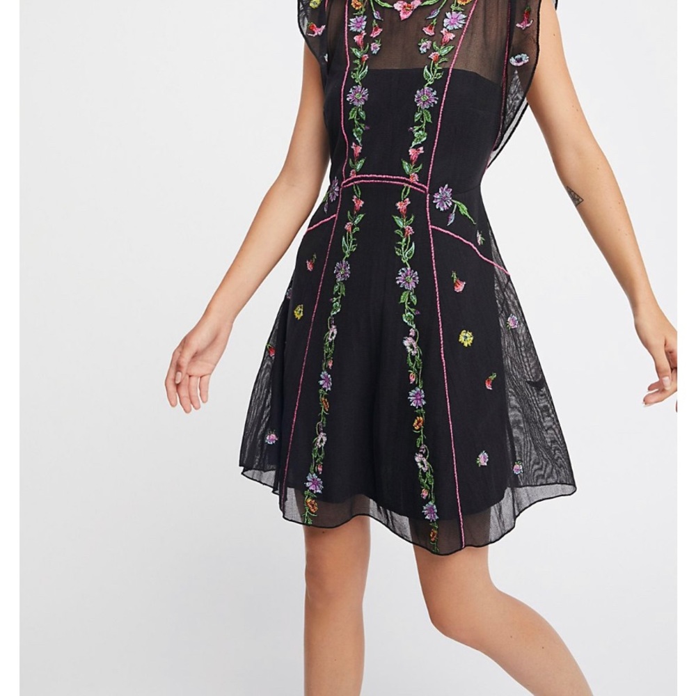 Free People Casual Dures Cream Riviera. - Picture 7 of 12